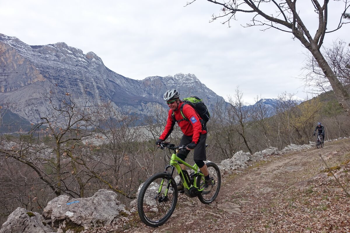 Val dei Cingheni: im Hintergrund Monte Casale