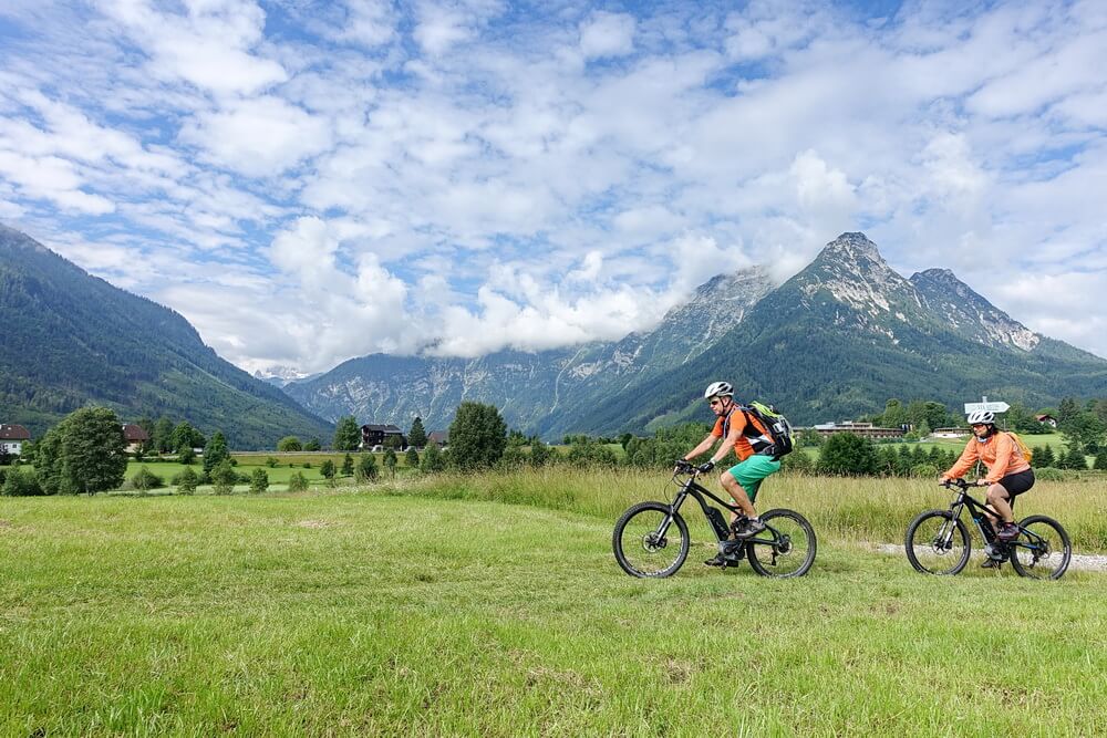 Start mit Blick auf Sarstein und Dachstein